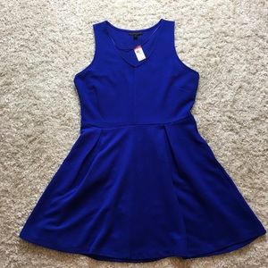 Elegant Blue Sleeveless Dress